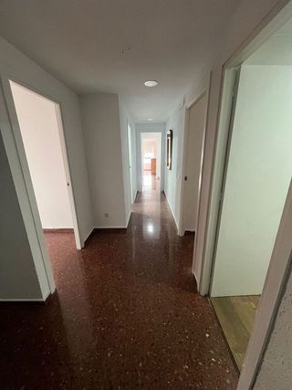 Piso en alquiler en Colores - Entreparques en Sevilla