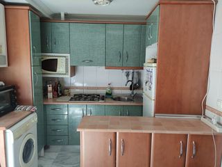 Piso en alquiler en Renfe - Bulevar 1º y 2º Fase en Jaén