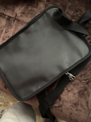 Riñonera Adidas Negra