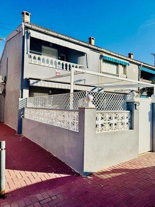 Casa pareada en alquiler en El Acequión - Los Naúfragos en Torrevieja