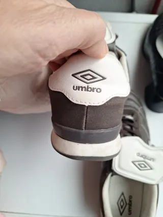 Zapatillas Umbri Marrones y Beige,para vestir.