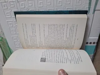 La reina descalza (Novela histórica) (Spanish E...