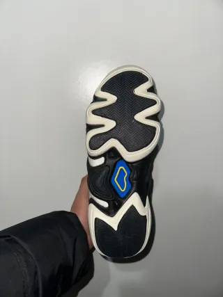 Adidas Crazy 8 Scarpe da Ginnastica