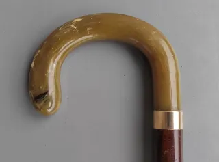 Bastone da passeggio classico in legno