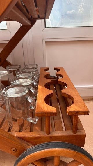 Carrito bar de madera y cristal