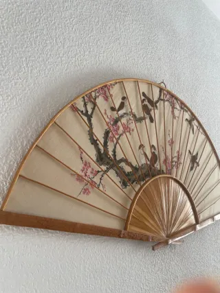 Abanico bambú pintado a mano .