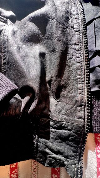 Cazadora bomber piel negra