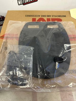 Baúl de moto Givi Monolock 36L Nuevo