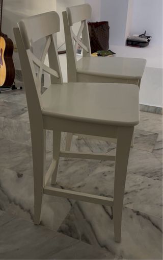 2 Taburetes altos ROSENTORP, color blanco, 63cm