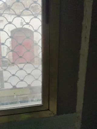 Ventana corredera dorada 1.95x1.65