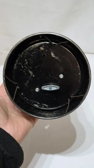 Recipiente alemán antiguo para tabaco