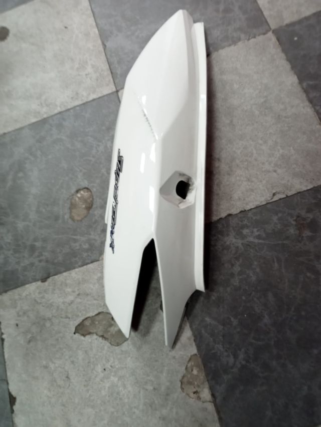 Frontal y Cacha Kymco Super Dink 125 (2011)