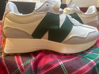 New Balance Beige y Verde