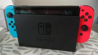 Consola Nintendo Switch 2017 + SD + funda +cristal