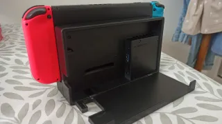 Consola Nintendo Switch 2017 + SD + funda +cristal