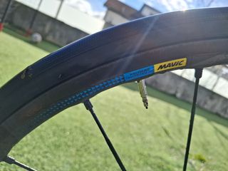 Bicicleta Estrada Focus Izalco Team SL 4.0