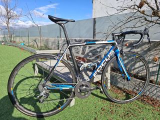 Bicicleta Estrada Focus Izalco Team SL 4.0