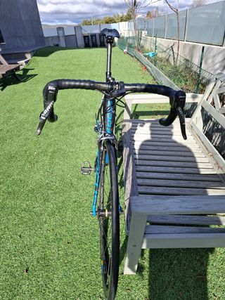 Bicicleta Estrada Focus Izalco Team SL 4.0