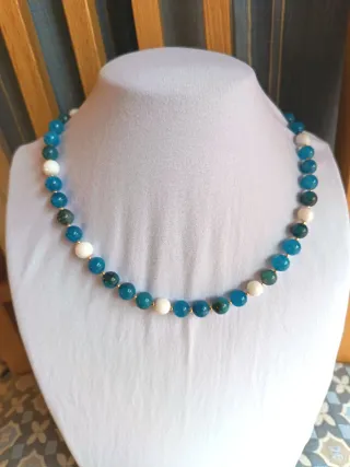 Collana agata blu e onice bianco
