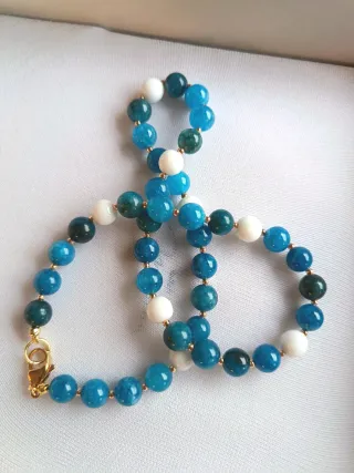 Collana agata blu e onice bianco