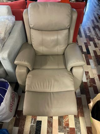 Butaca reclinable piel sintética beige