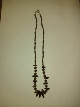 Collana in vetro marrone e oro