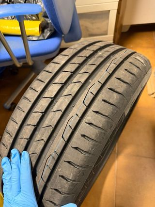 Continental PremiumContact 7 215/50R18 92V