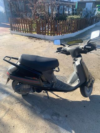 Peugeot Sv 125 Scooter