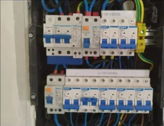 Cuadro eléctrico, boletín de luz electricista