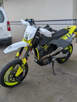 Husqvarna 701 SM 2024 A2