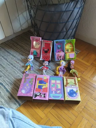 Muñecas y casitas Disney