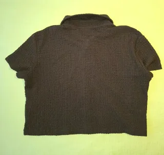 Blusa marrón texturizada manga corta
