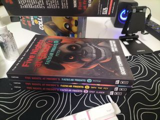 Set 4 Libros Five Nights at Freddy's
