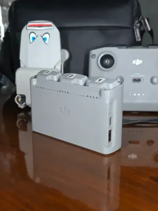 Dron DJI Mini 2 Fly More Combo