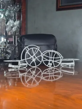 Dron DJI Mini 2 Fly More Combo