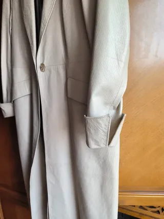 Abrigo de piel beige señora