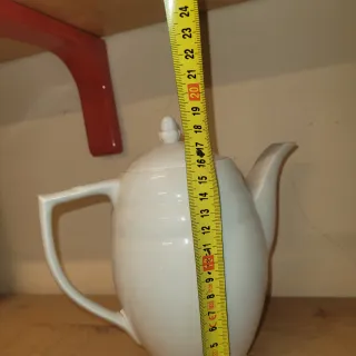 Jarra de cerámica blanca