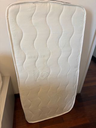 Cuna de viaje con colchon