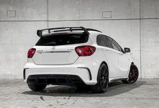 mercedes AMG 380 cavallos 2016