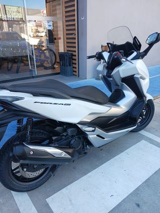 Honda Forza 300 Maxiscooter
