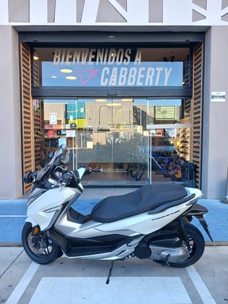 Honda Forza 300 Maxiscooter