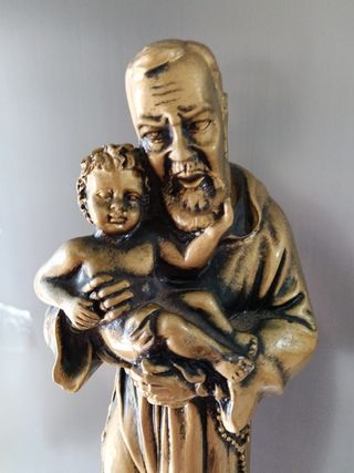 Statua San Pio con Gesù Bambino