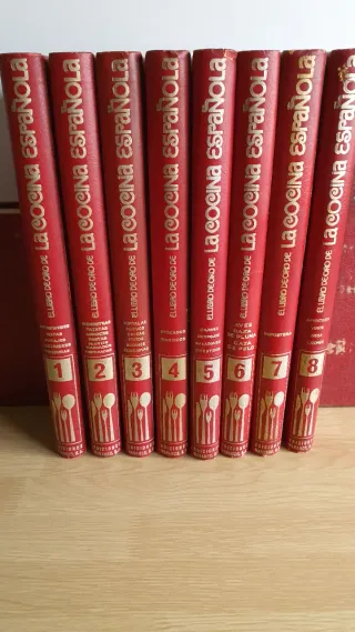 El libro de oro de la cocina española