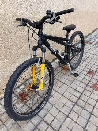 Bicicleta GT Chucker Shimano STX RC Deore