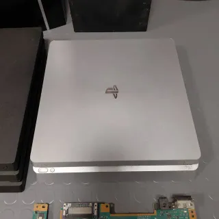 Lotto Console Sony: PS4, PS3, PS2 NON FUNZIONANTI