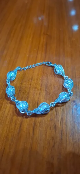 Pulsera de plata con perlas