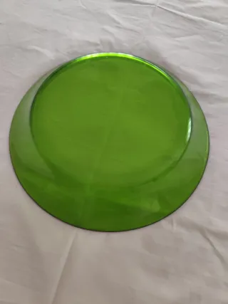 Ensaladera de cristal verde