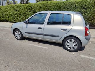 Renault Clio 2003