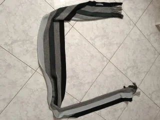 Bufanda Hombre Rayas Gris y Negro