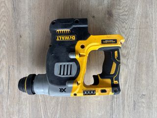 Taladro percutor Dewalt XR